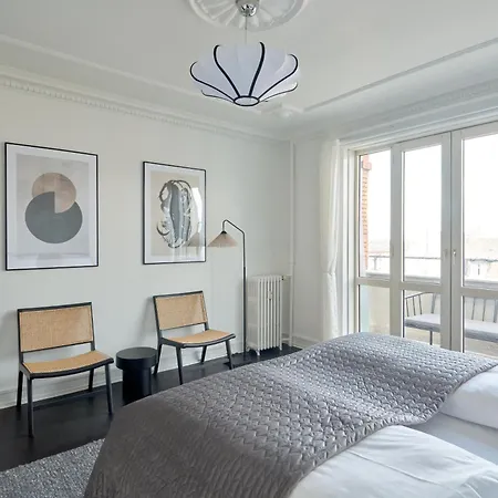 Apartment Beautiful 3 Bedroom Near Shopping & Metro
