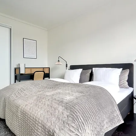Beautiful 3 Bedroom Near Shopping & Metro Copenhagen