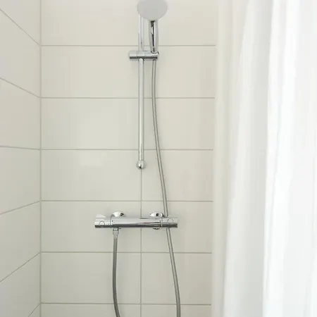 Apartment Beautiful 3 Bedroom Near Shopping & Metro