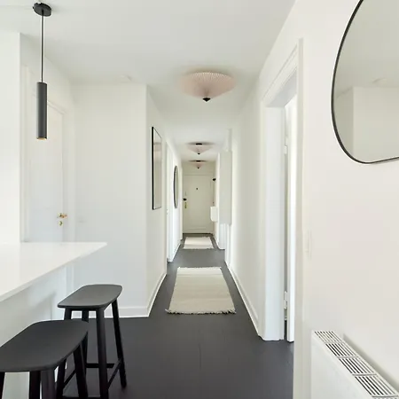Beautiful 3 Bedroom Near Shopping & Metro Kopenhagen