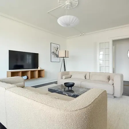 Beautiful 3 Bedroom Near Shopping & Metro Apartman Koppenhága